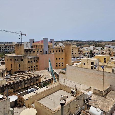 Sky Apartment 3 St. Paul's Bay Exterior foto